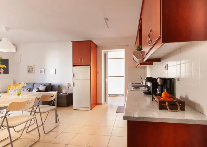 Spartan Gem Apartment